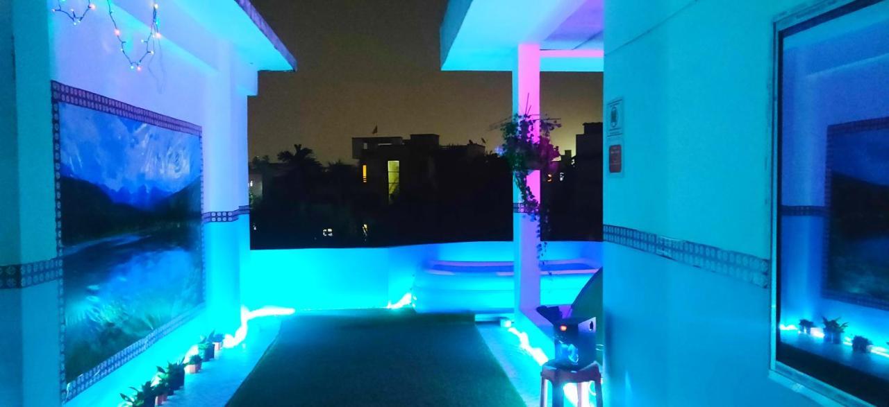 Cupidtrails Backpacker'S Penthouse Hotel Guwahati Exterior photo